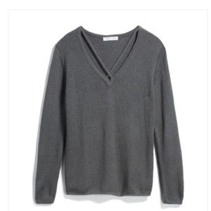 Honey punch criss cross neckline pullover